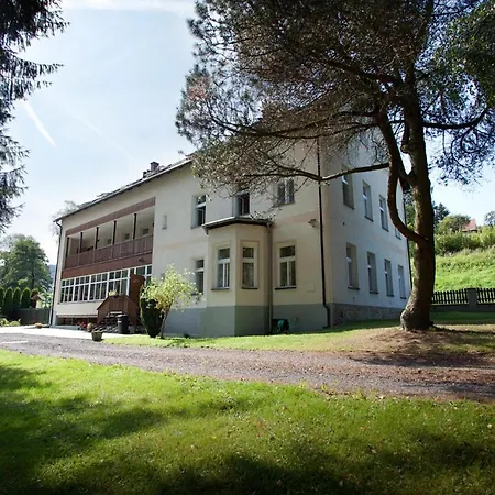 Rodinny U Wolfu 3* Chrastava