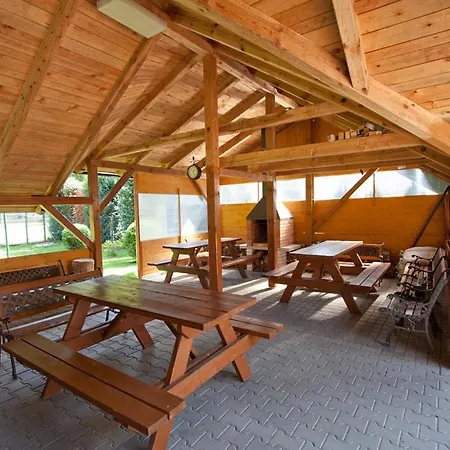 Rodinny U Wolfu Guest house Chrastava