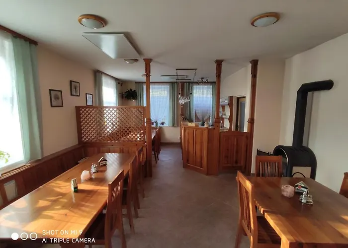 Rodinny U Wolfu Gasthof 3*